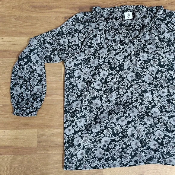 Cabi # 3765 Olive Floral Bianca Peasant Blouse Lined Ruffle Puff Sleeve Size XS - Picture 5 of 11